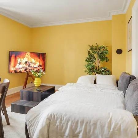Cozy And Charming In Appartement *